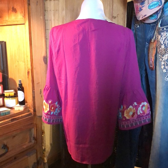 Savanna Jane Womens tunic top embroidered floral new with tags. - Picture 2 of 4